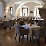 Schloss Finkenstein 4*