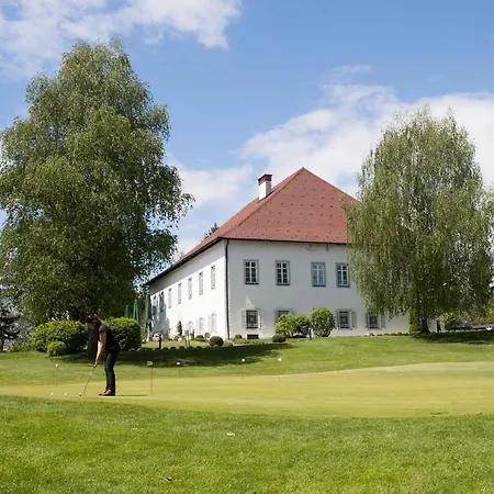 Gæstehus Schloss Finkenstein 4*