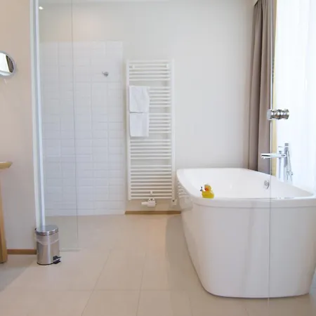 Schloss Finkenstein 4*