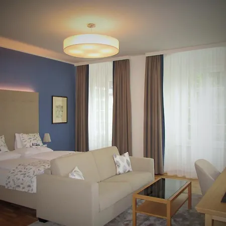 Schloss Finkenstein 4* Gödersdorf