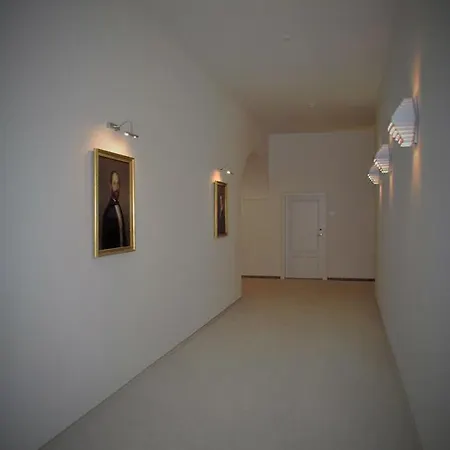 Schloss Finkenstein 4*