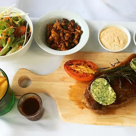 Schloss Finkenstein 4*