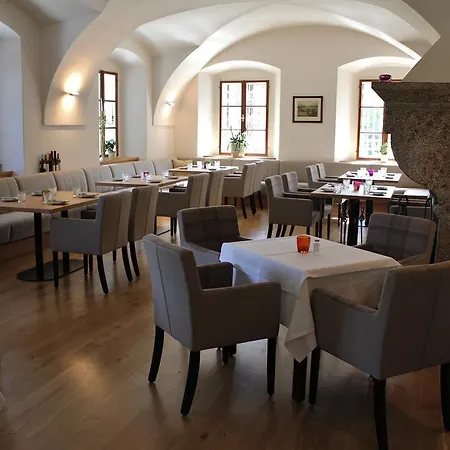 Schloss Finkenstein 4*
