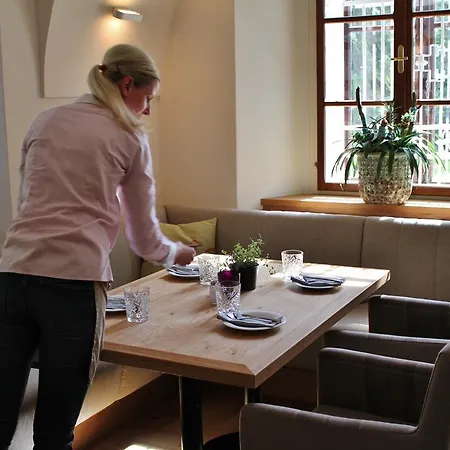 Schloss Finkenstein 4* Gödersdorf