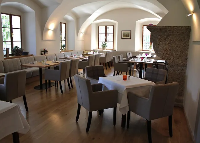 Schloss Finkenstein 4*